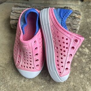 Skechers Foamies Aqua Surge water pink & purple shoes  kids Sz-6. P